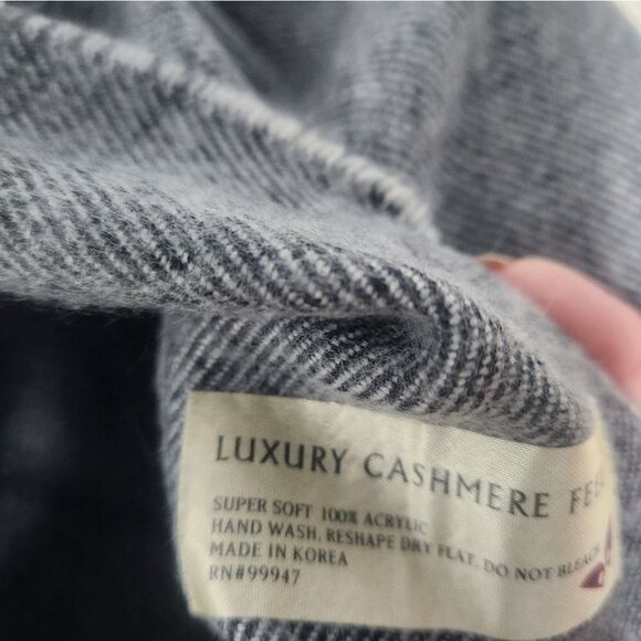 Luxury Cashmere Feel Scarf Soft Fringe Classic Colorblock Women’s Scarf 62"×12" - Picture 2 of 11